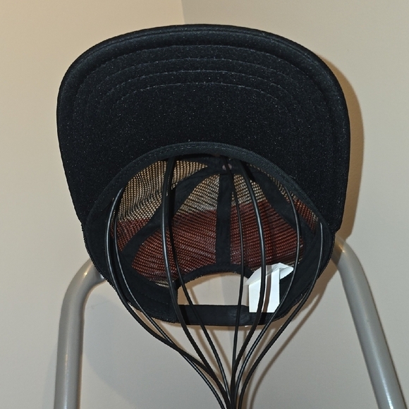 Vans Black and Red Floral Hat - Picture 7 of 7